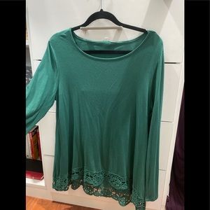 LONG SLEEVE FOREST GREEN TOP